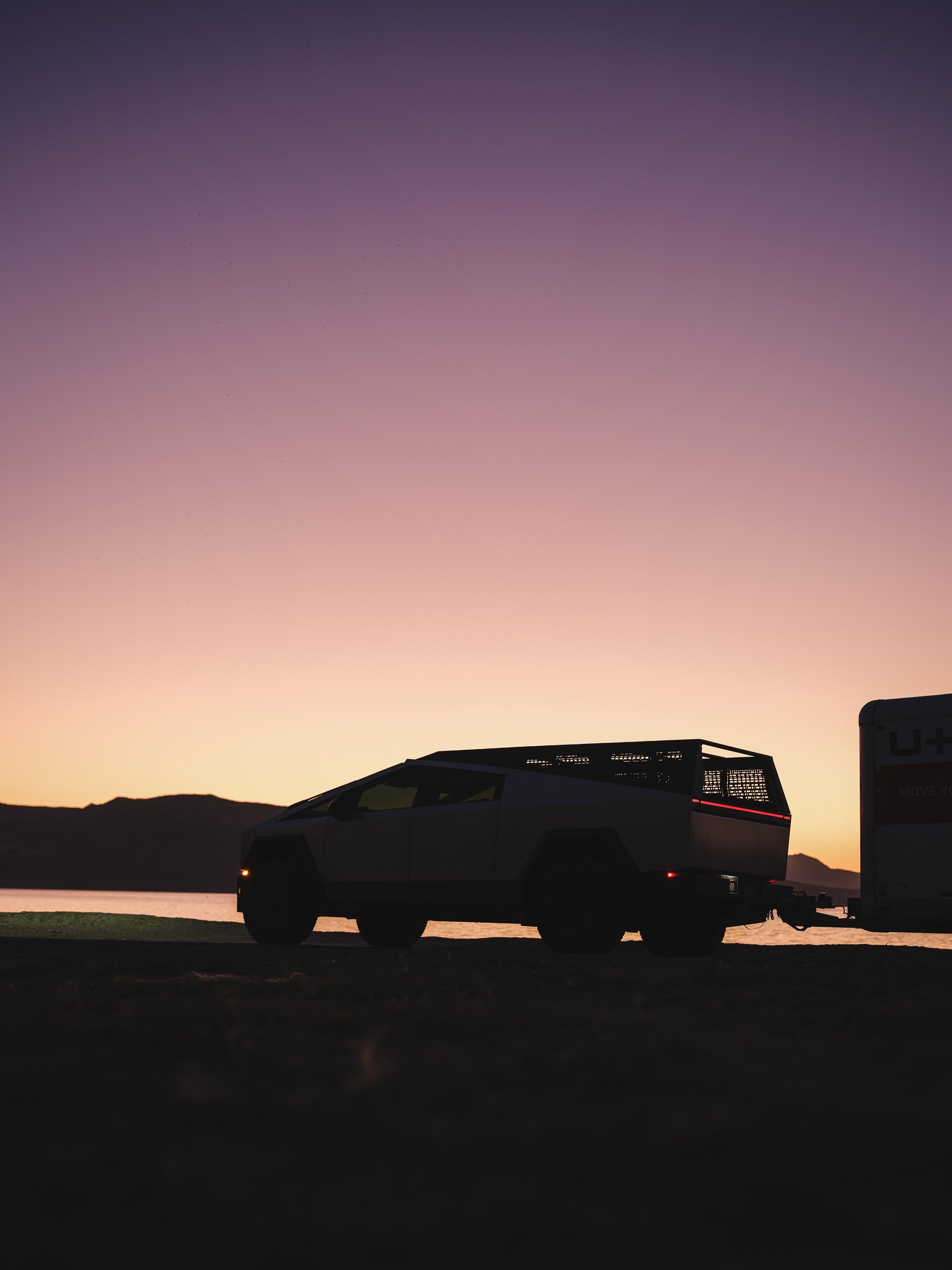 Cybertruck Bed Rack Kit
